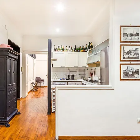 Giulia Apartman Róma